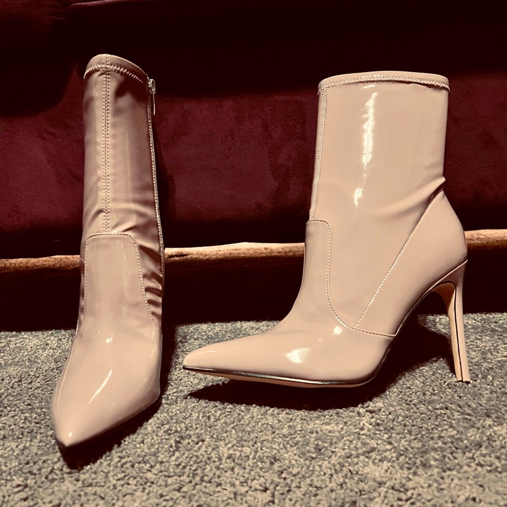 Nine West Women's Jody3 Ankle Boot. Pink Mauve Size 8M NWT